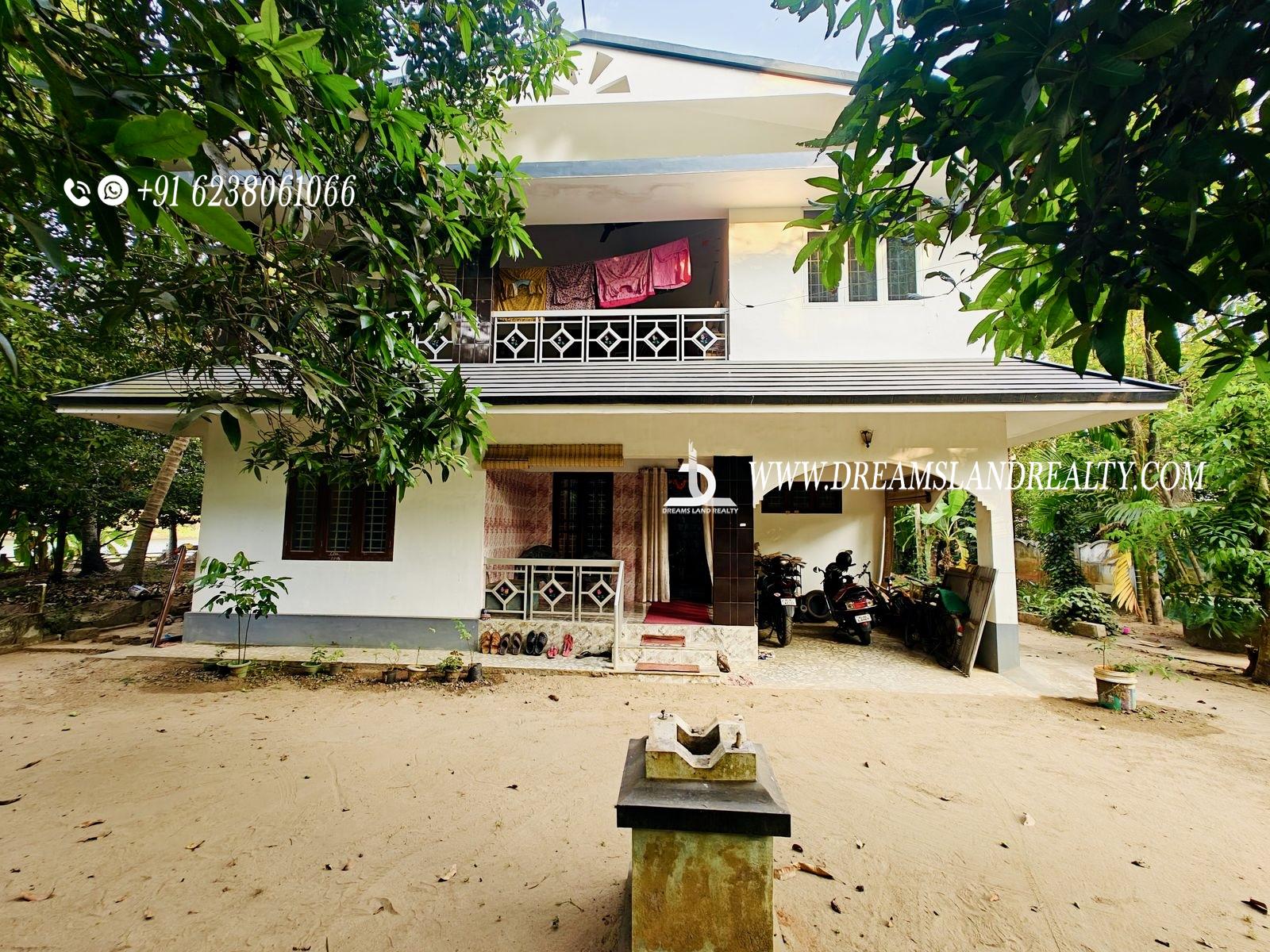 DREAM HOME ALERT! 5 BHK luxury villa in PARAVUR